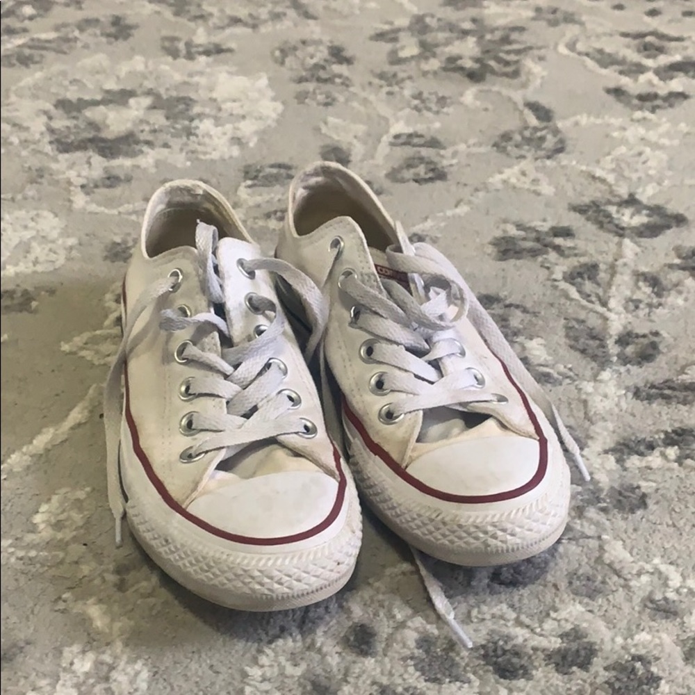 White converse shoes